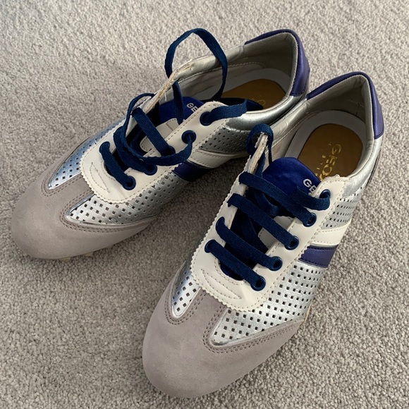 Geox Leather Blue Silver Sneaker size7 - Picture 1 of 4